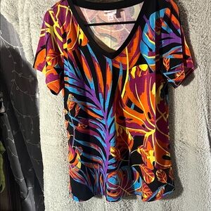 LuLaRoe Vibrant Jungle Print Short Sleeve Top